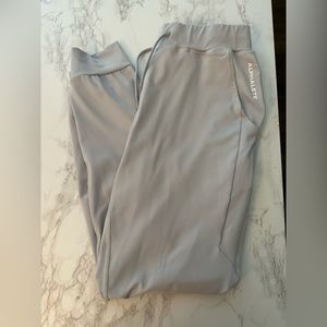 Alphalete Light Gray Joggers Size Medium Never Worn